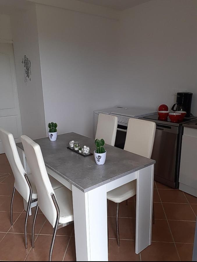 Logement Calme Et Agreable A Proximite D'Ajaccio Canale Cabanes 외부 사진